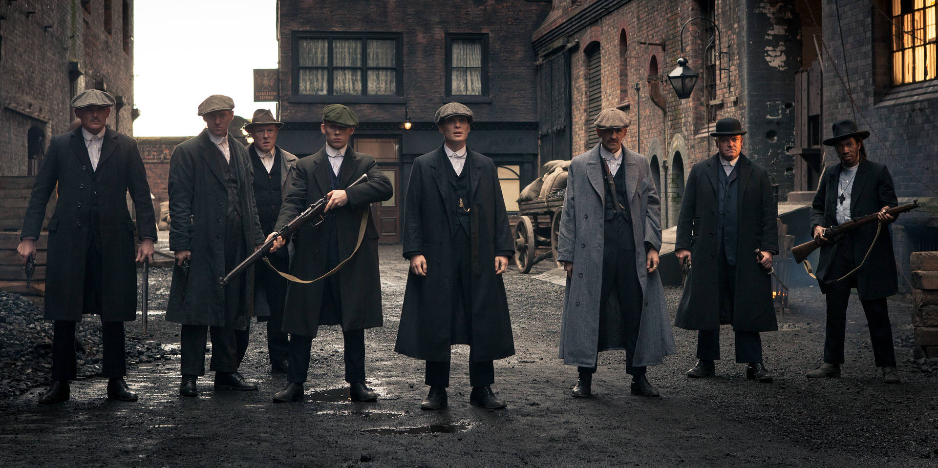 Download free Shelby Gangsters Peaky Blinders 8k Wallpaper - MrWallpaper.com