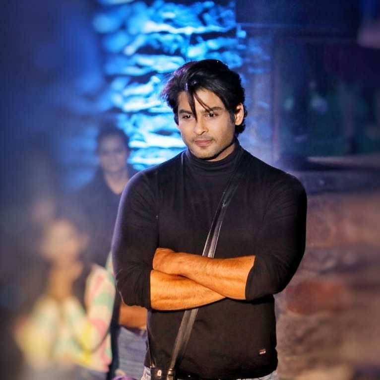 Sidharth Shukla In Black Turtleneck Wallpaper