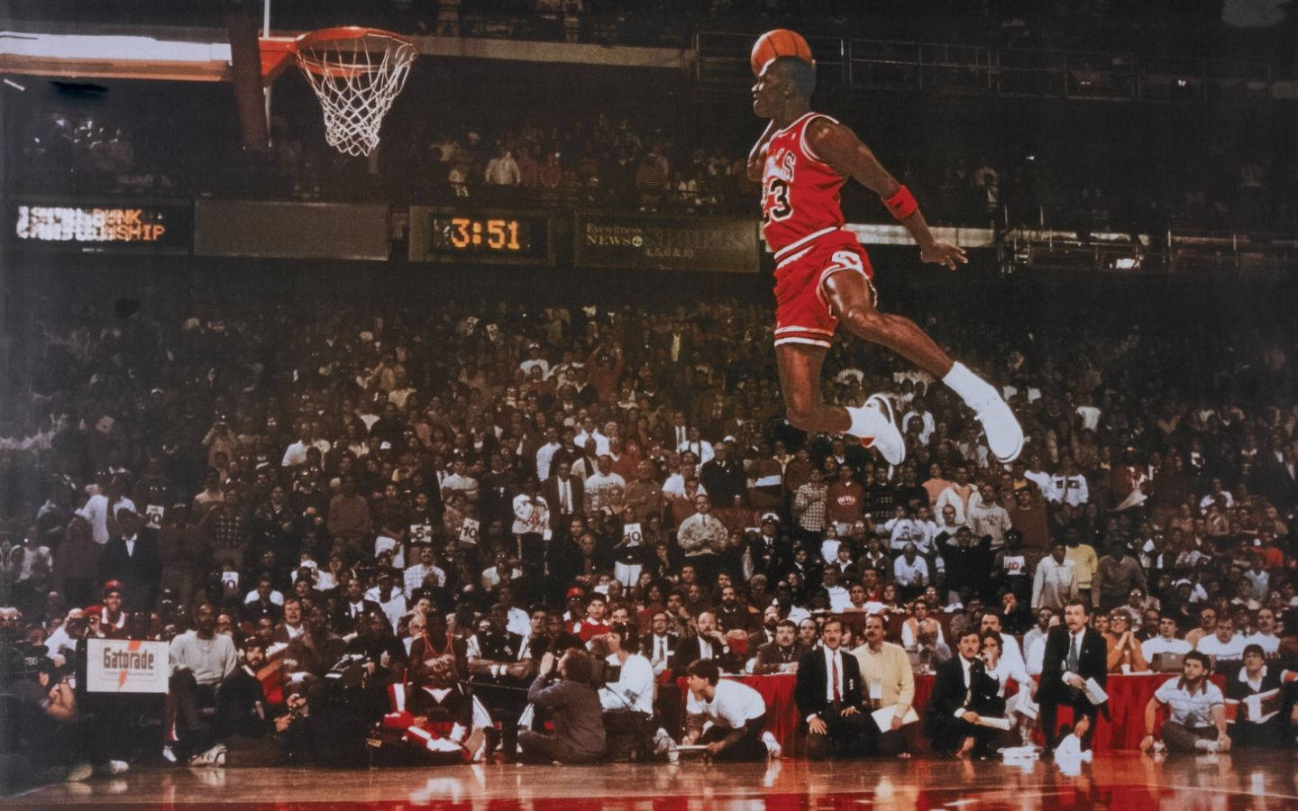 Slam Dunk By Michael Jordan Hd Wallpaper