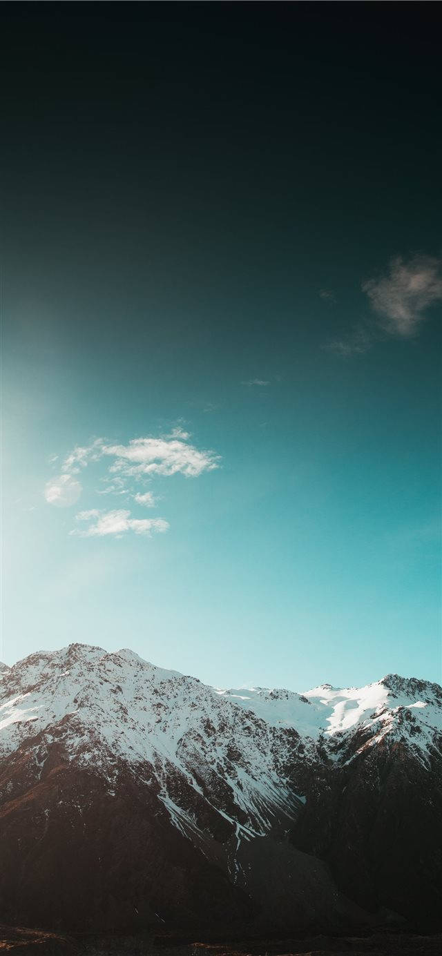 Snowy Mountains Iphone Ios 10 Wallpaper