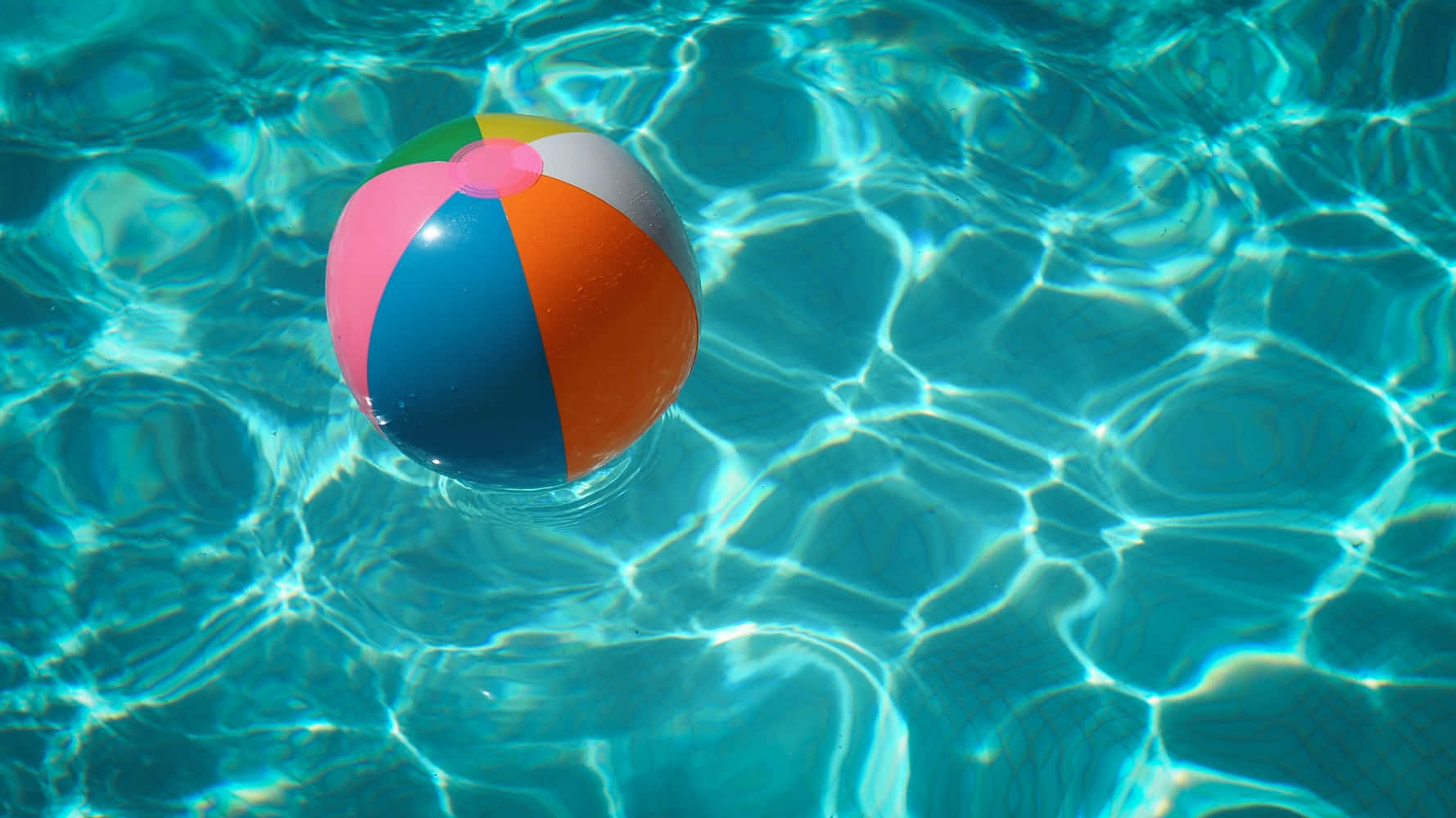 Soak Up The Last Of Summer's Sunshine Wallpaper