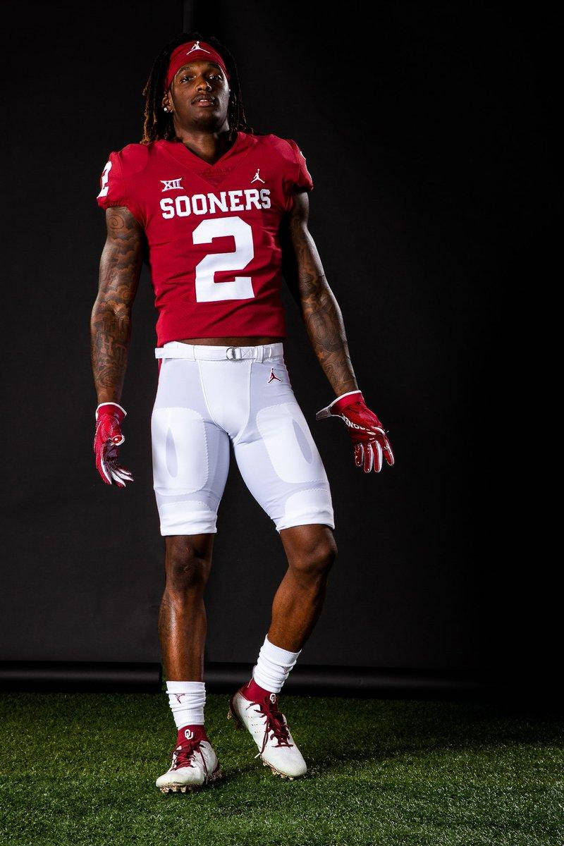 Sooners Ceedee Lamb Wallpaper