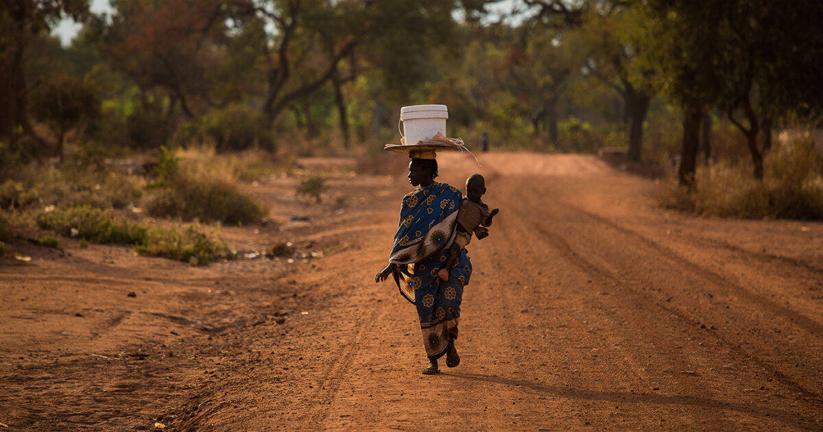 South Sudan Mother Dirt Road Wallpaper