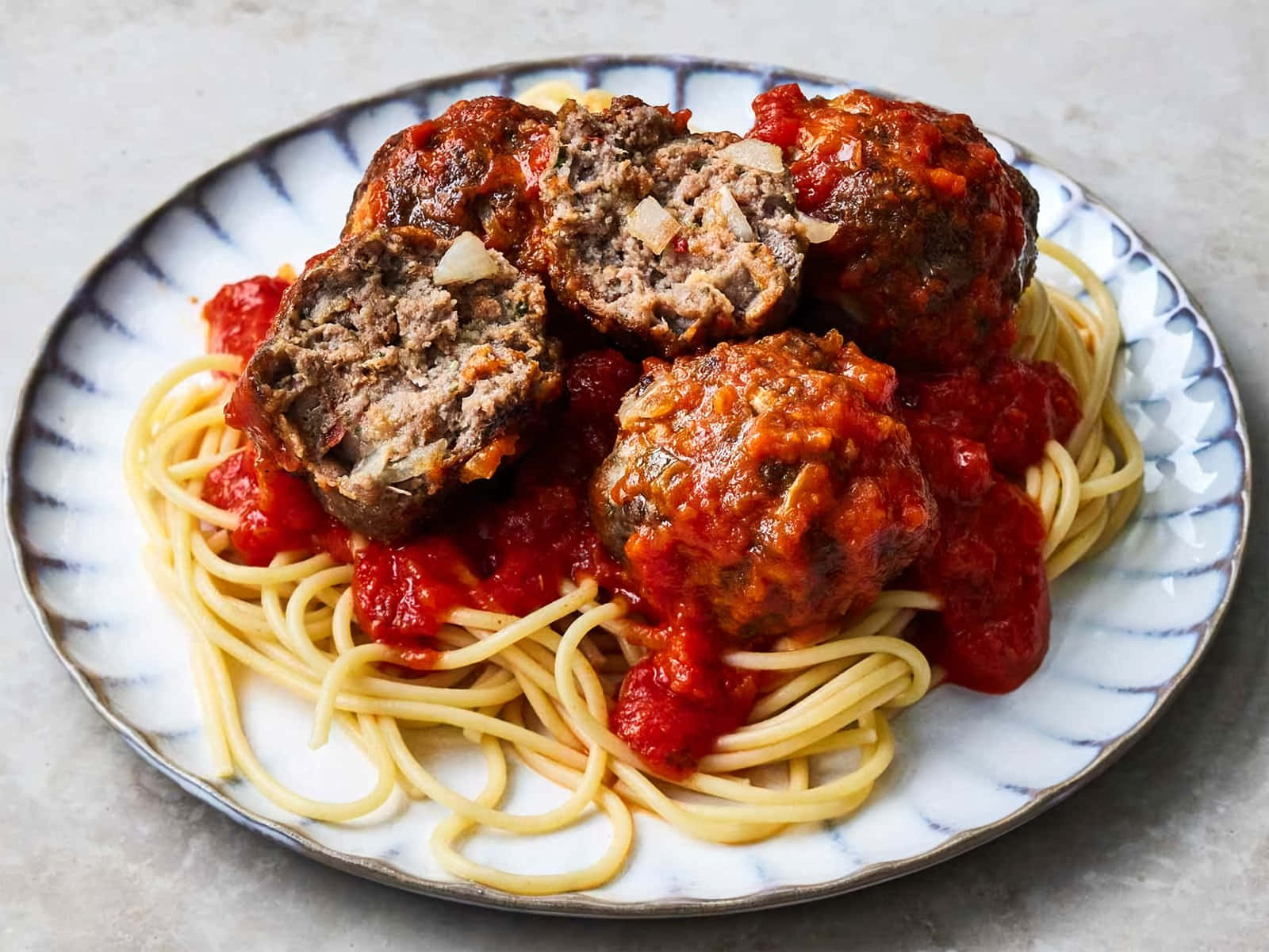 Spaghetti Meatballs Dish Wallpaper