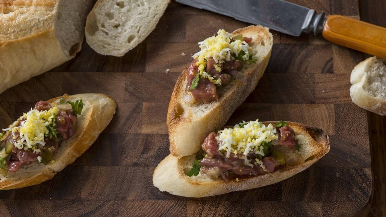 Steak Tartare Crostini Wallpaper