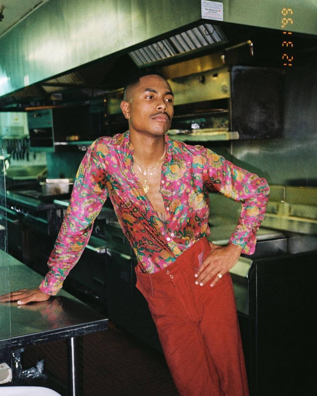 Steve Lacy In Retro Style Outfit Wallpaper