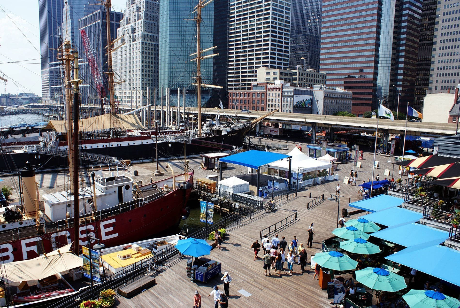 Sunny Day At South Street Seaport Wallpaper