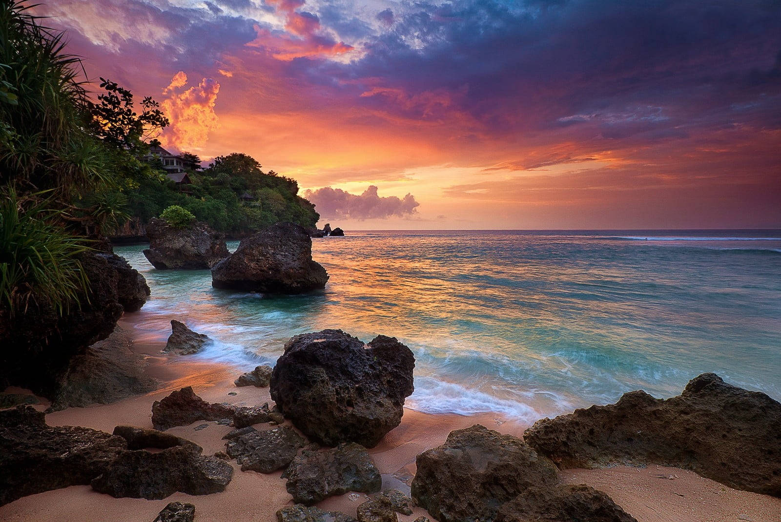 Sunset Rocky Beach Bali Indonesia Wallpaper