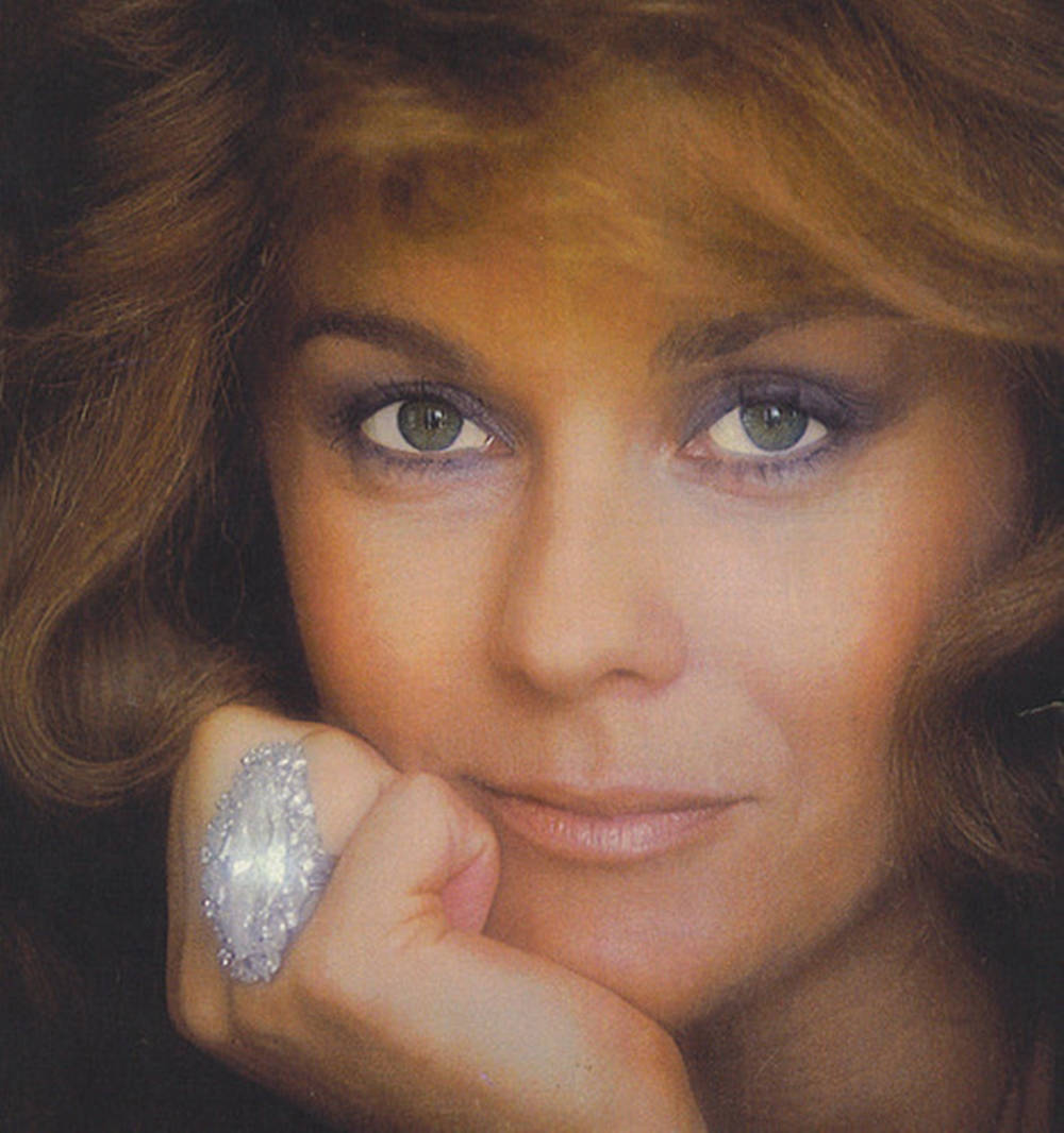 Swedish American Actress Ann Margret 1980 Portrait Wallpaper