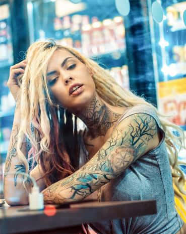 Tatuaje En El Cuello Chill Girl Wallpaper