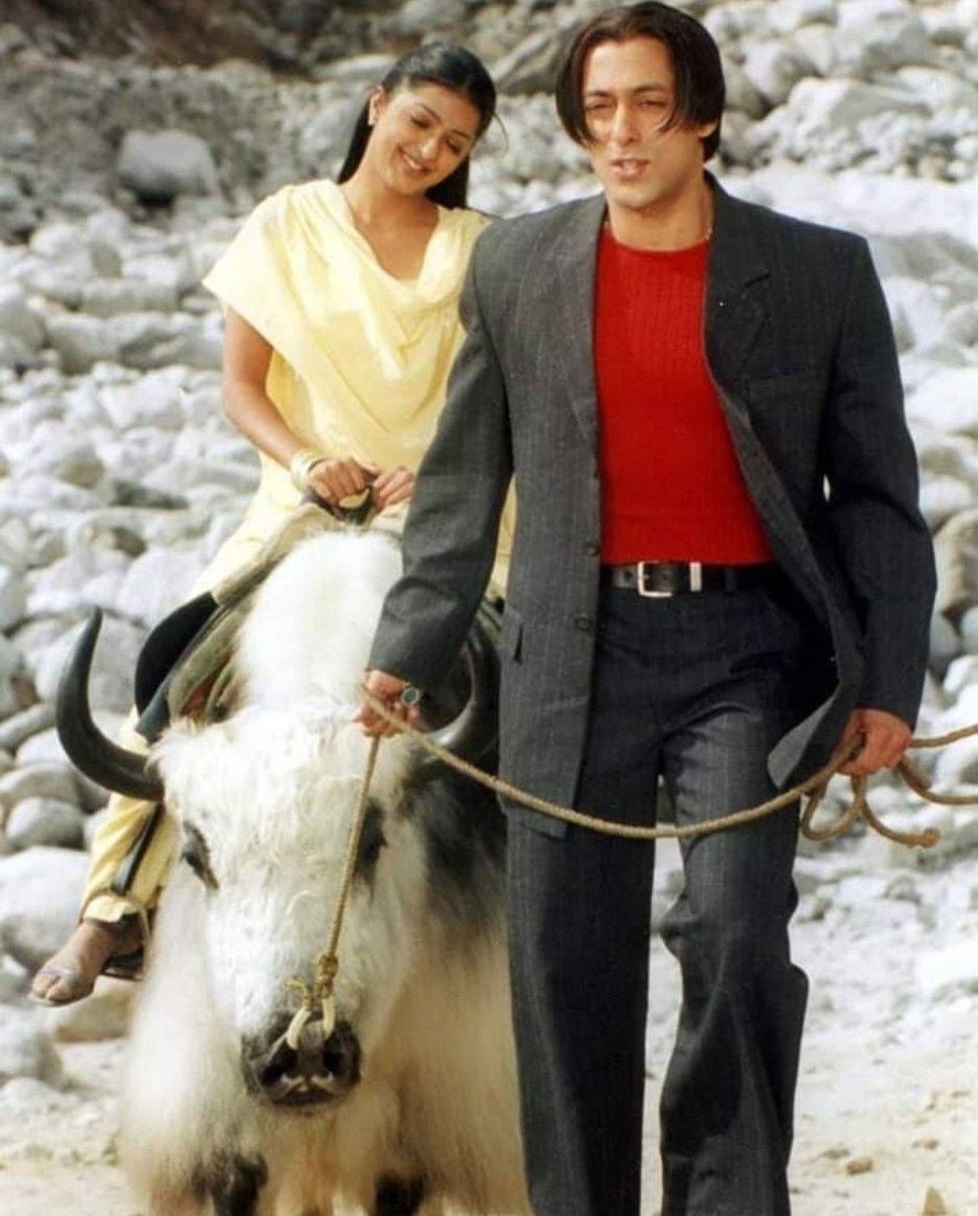 Tere Naam With Cow Wallpaper