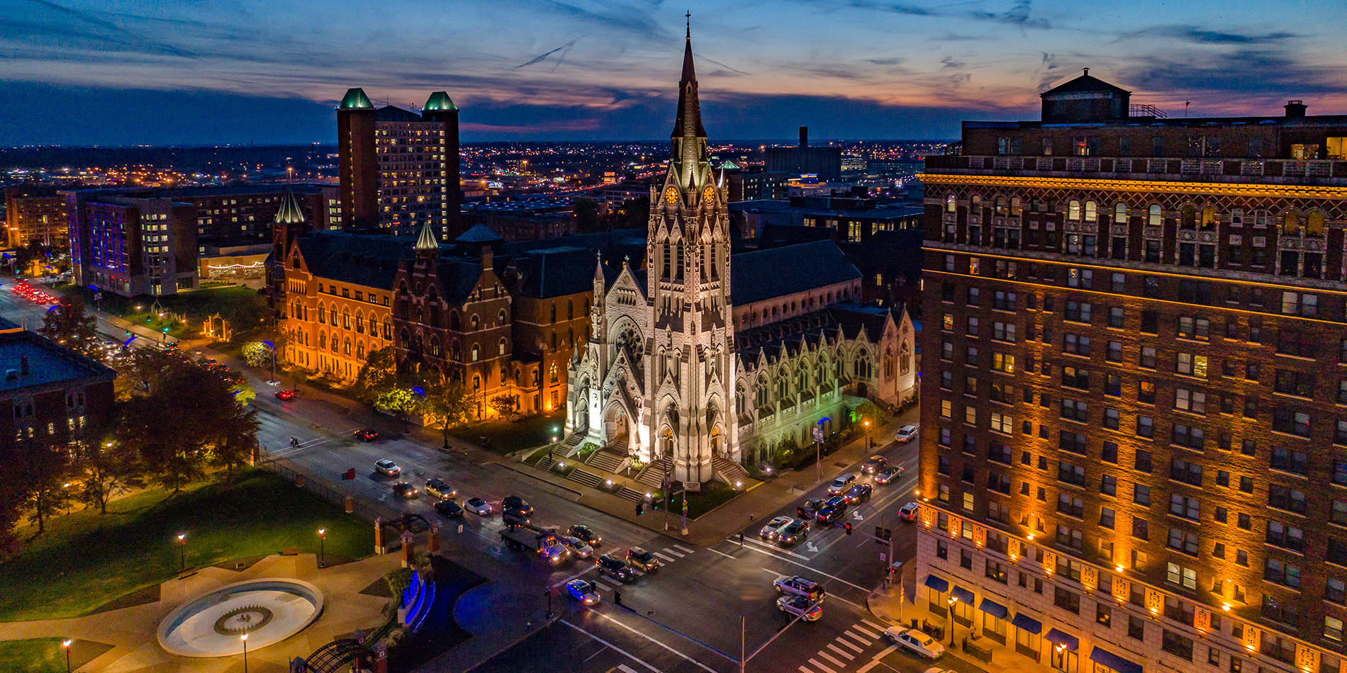 The Beautiful Xavier Church At Saint Louis University Wallpaper