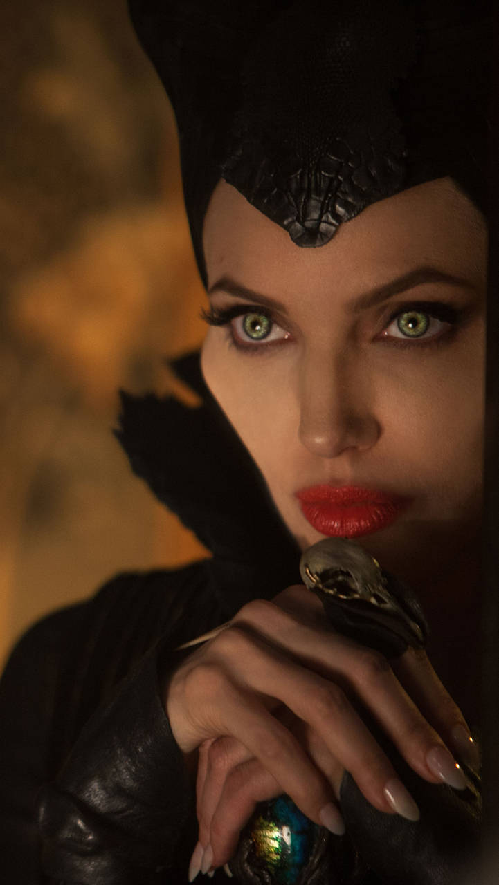 The Mesmerizing Gaze Of Maleficent Wallpaper