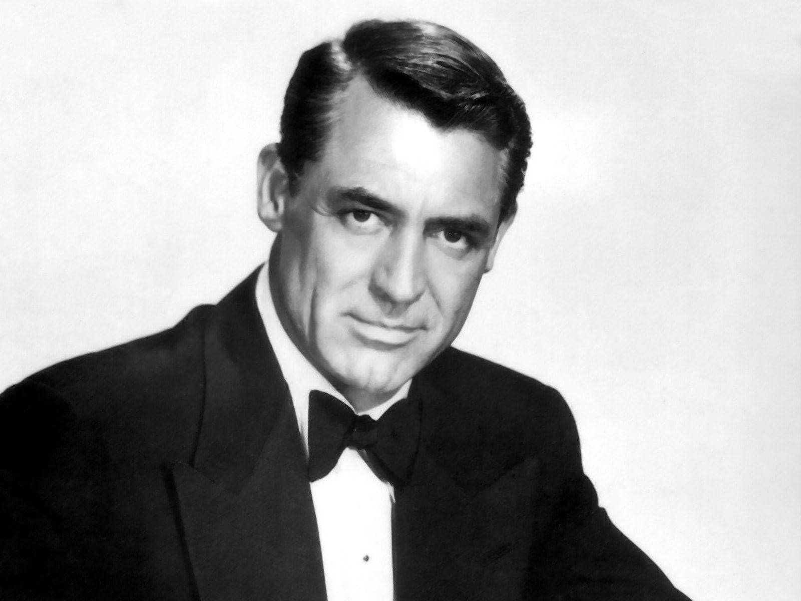 The Quintessential Hollywood Icon - Cary Grant Wallpaper