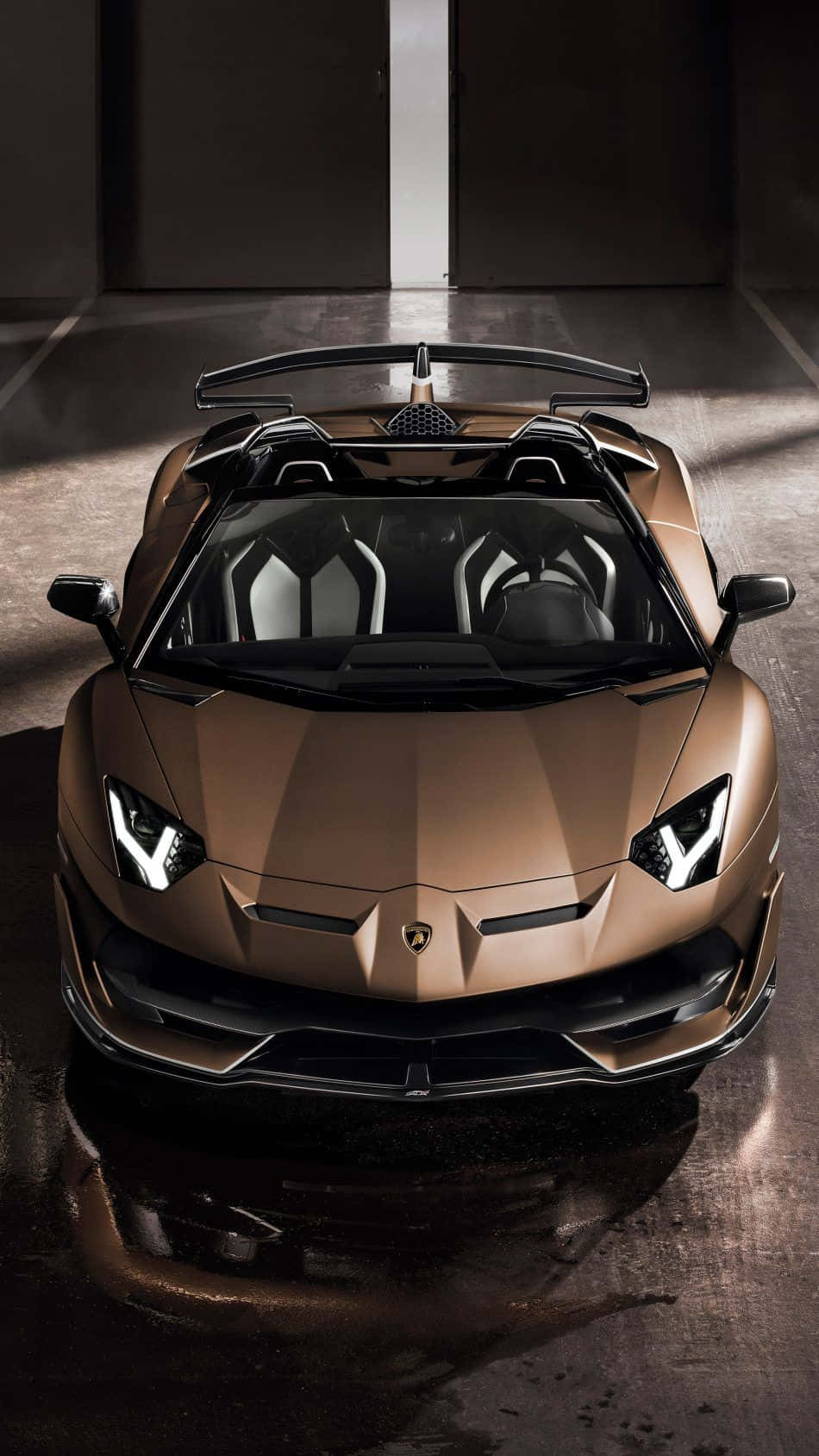 The Ultimate In Luxury: The Lamborghini Phone Wallpaper