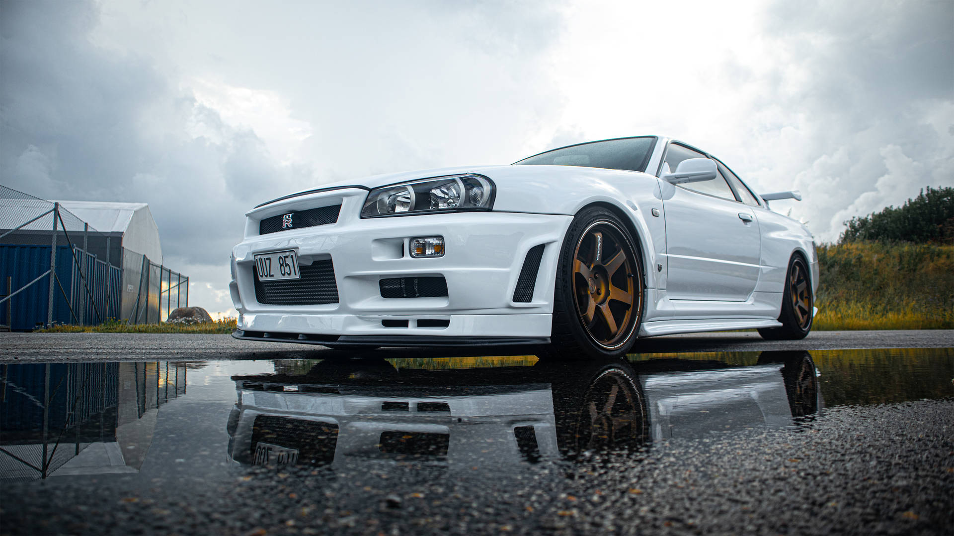 Download free The Unbeatable Pearl White Nissan Skyline Gtr R34 Wallpaper -  MrWallpaper.com