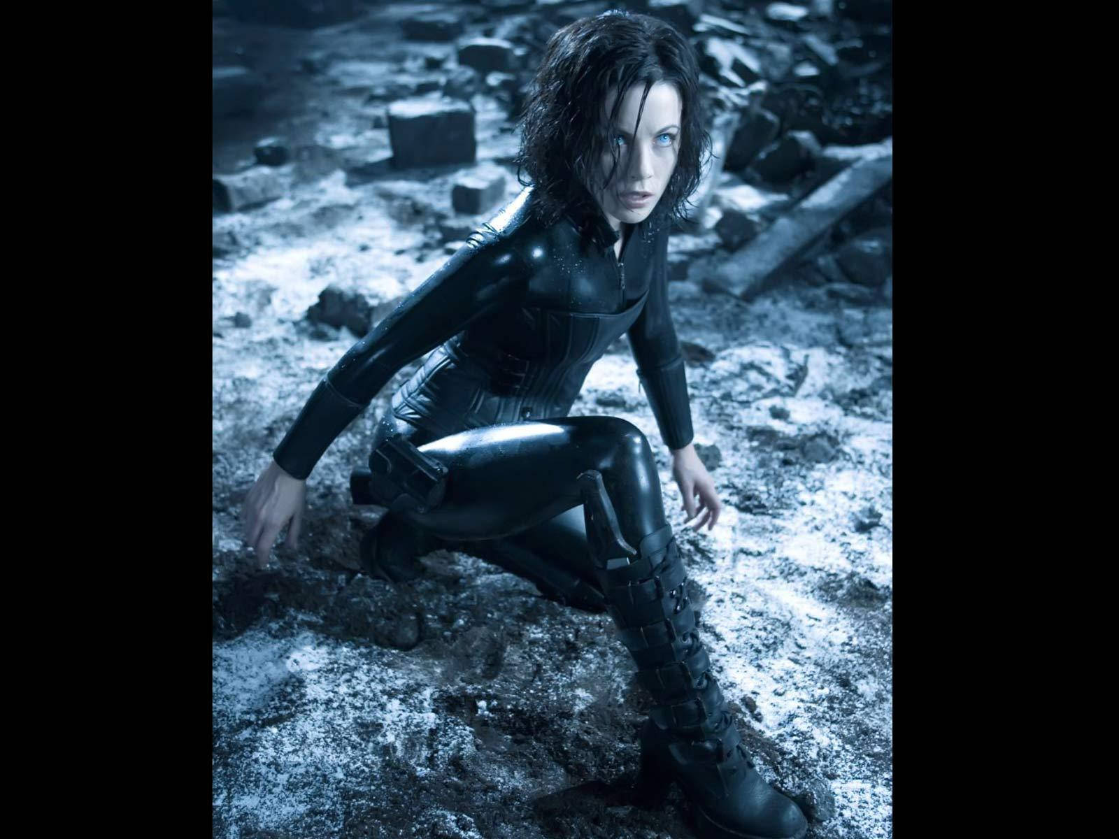 The Warrior Vampire Selene Played By Kate Beckinsale In The Underworld Series. Wallpaper