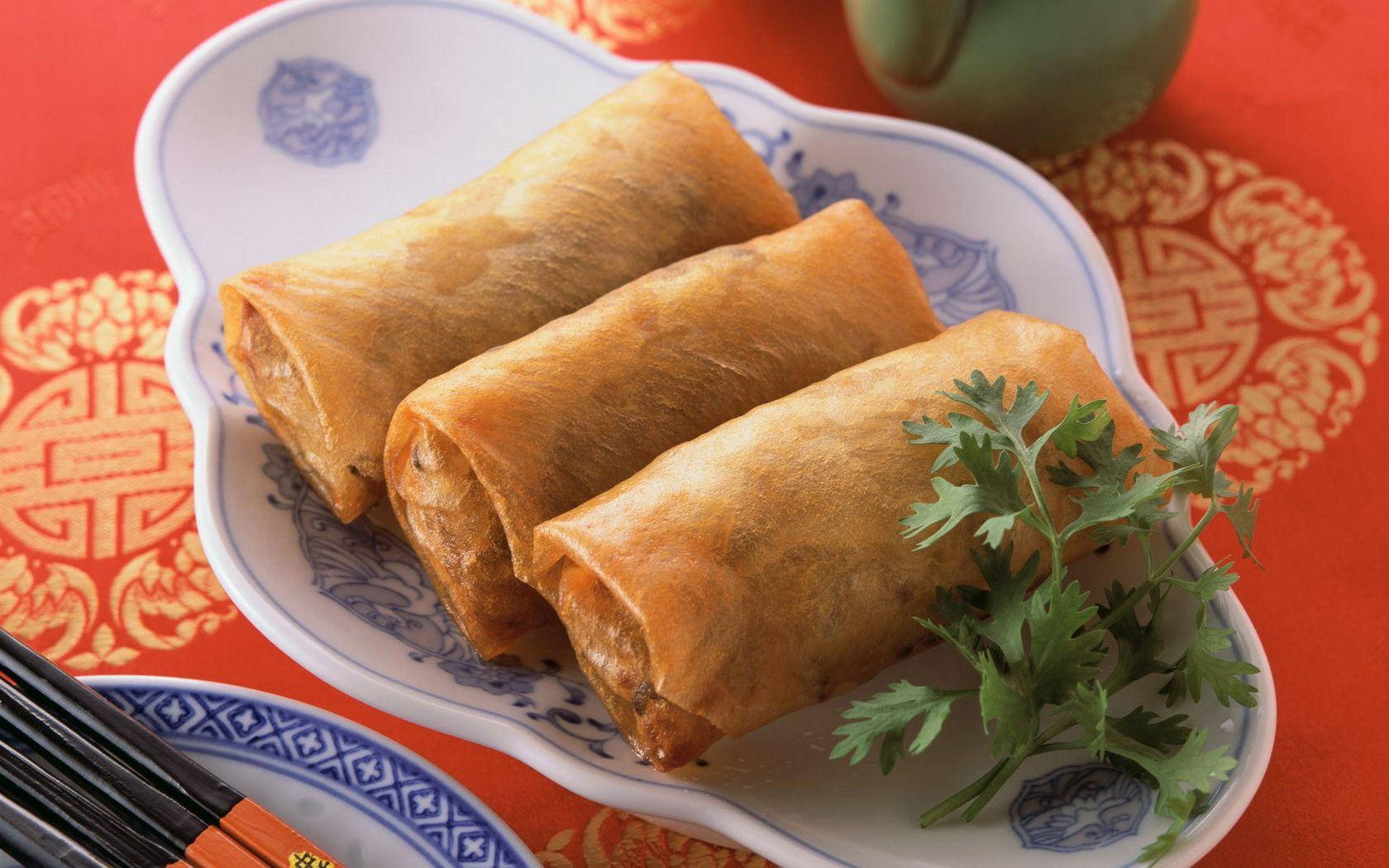 Thick Egg Rolls On China Wallpaper