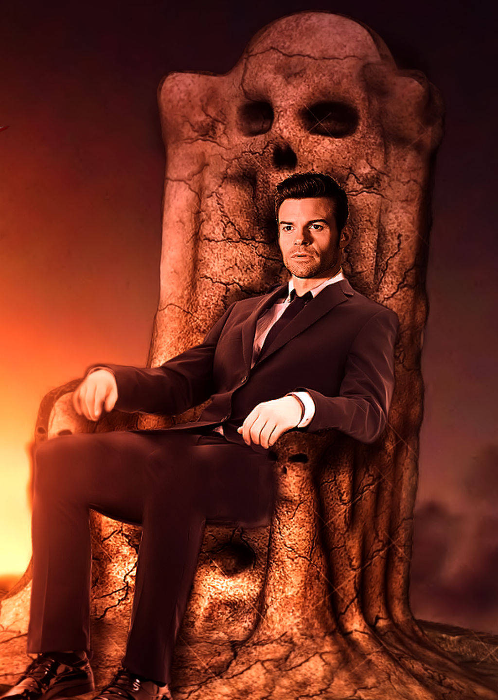 Throne Elijah Mikaelson Wallpaper