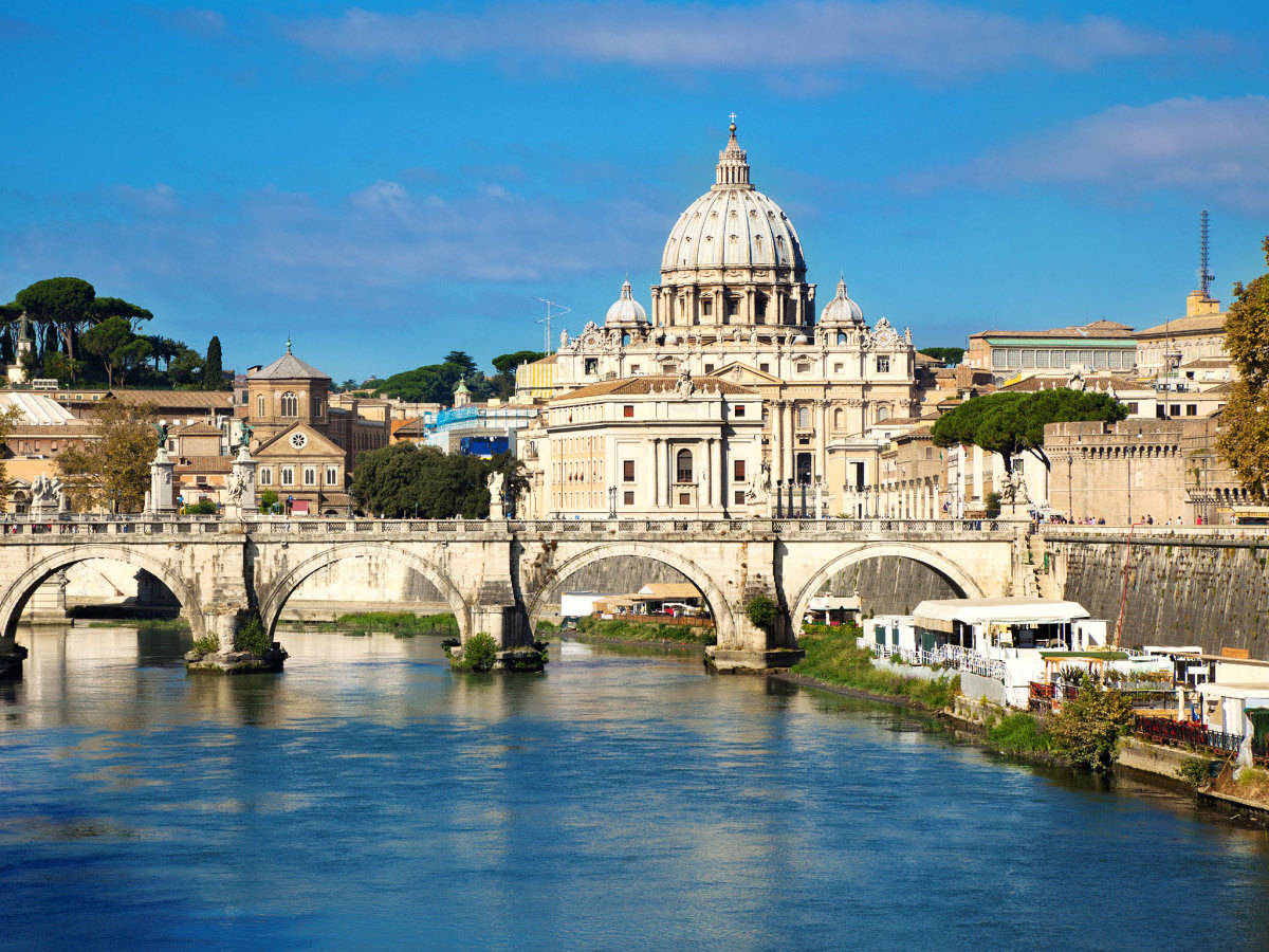 Tiber In Vatican During Daytime Wallpaper