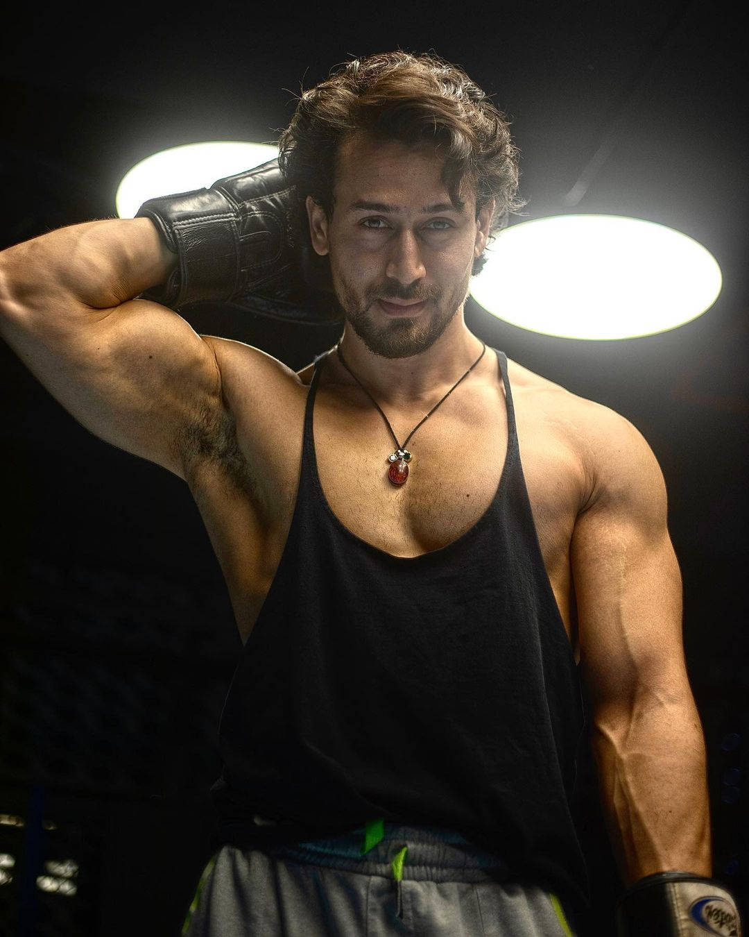 Tiger Shroff Body In Boxing Attire Wallpaper