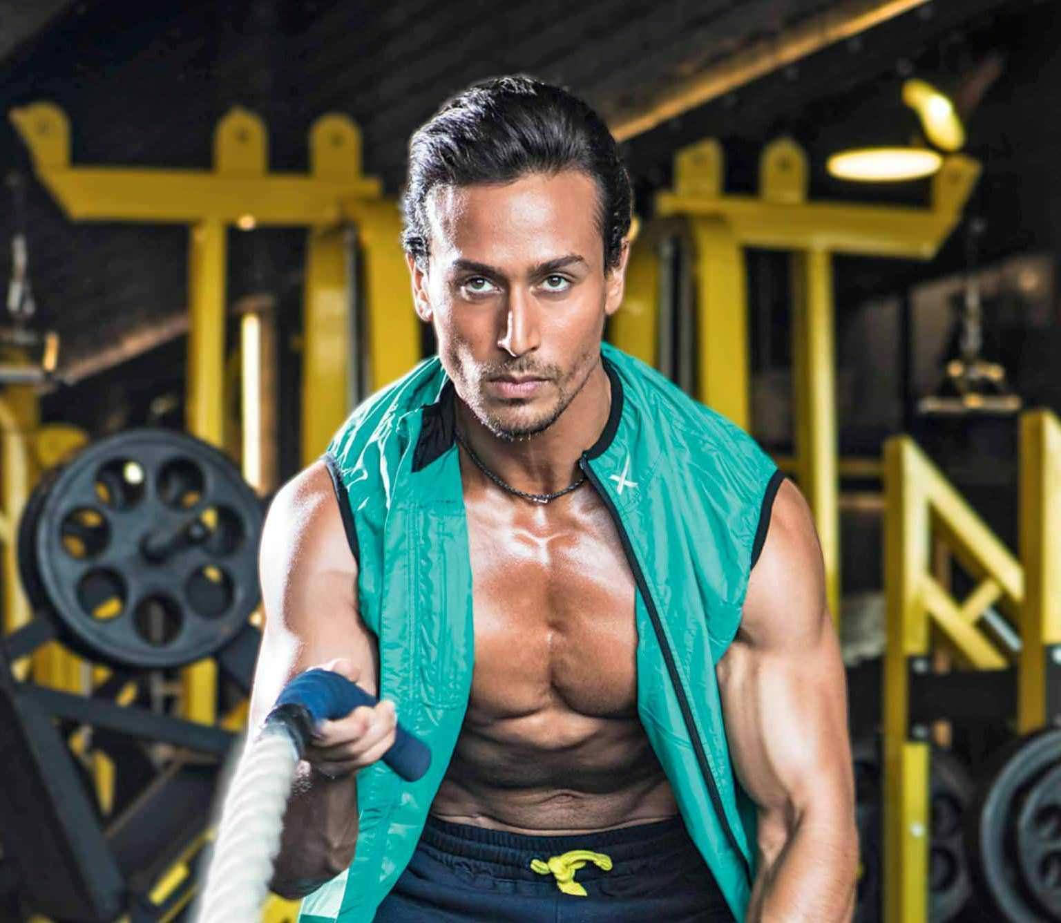 Tiger Shroff Body In The Gym Wallpaper