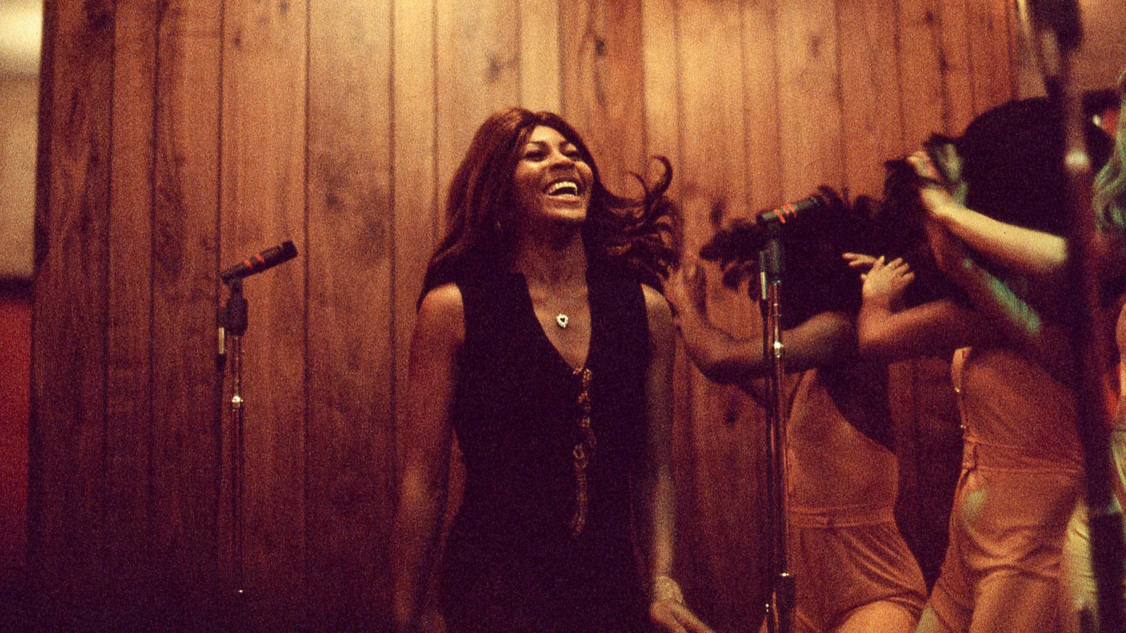 Tina Turner Hbo Documentary Still Wallpaper