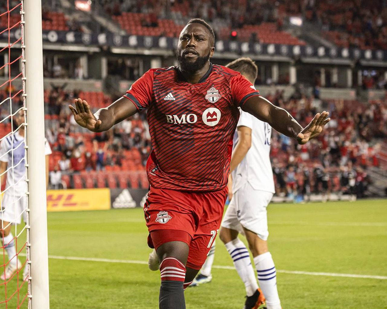 Toronto Fc Soccer Player Jozy Altidore Wallpaper