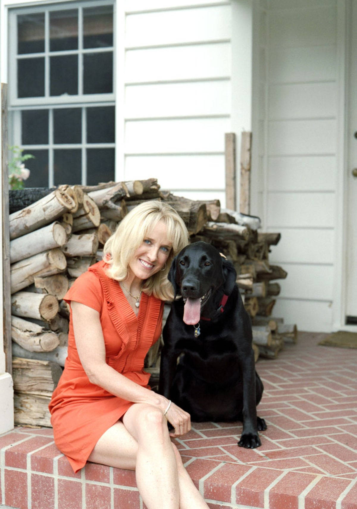 Tracy Austin Black Dog Wallpaper