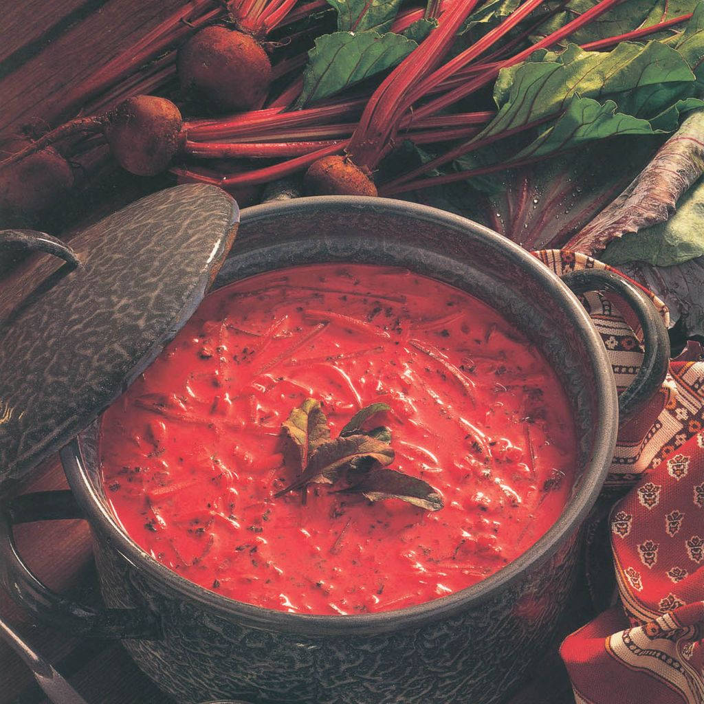 Traditional, Hearty Borscht Served In A Hot Pot Wallpaper