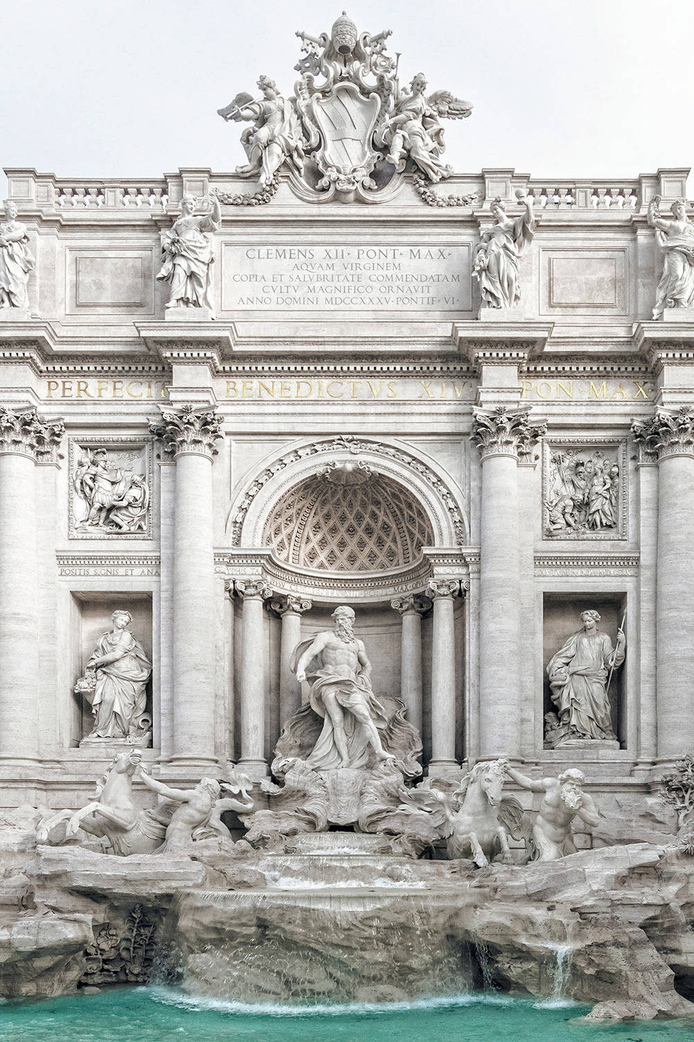 Trevi Fountain In Rome Wallpaper