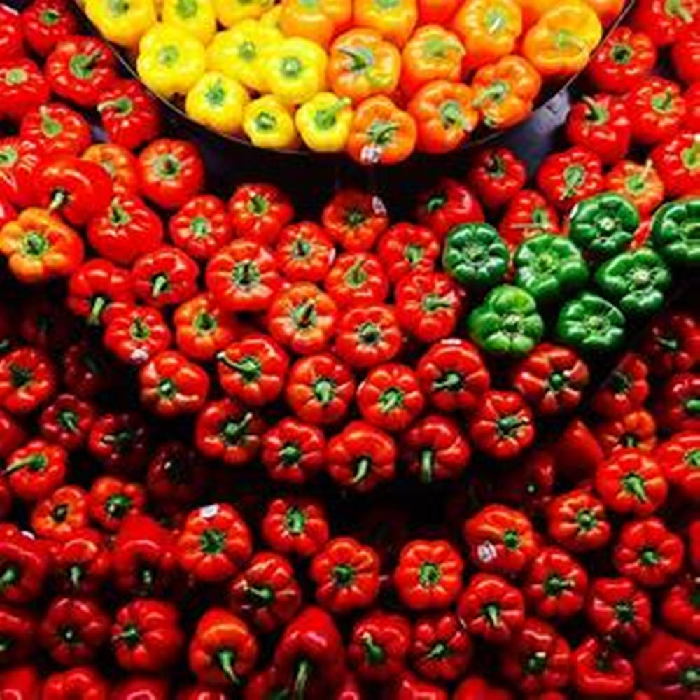 U-shaped Arrangements Bell Pepper Fruits Wallpaper