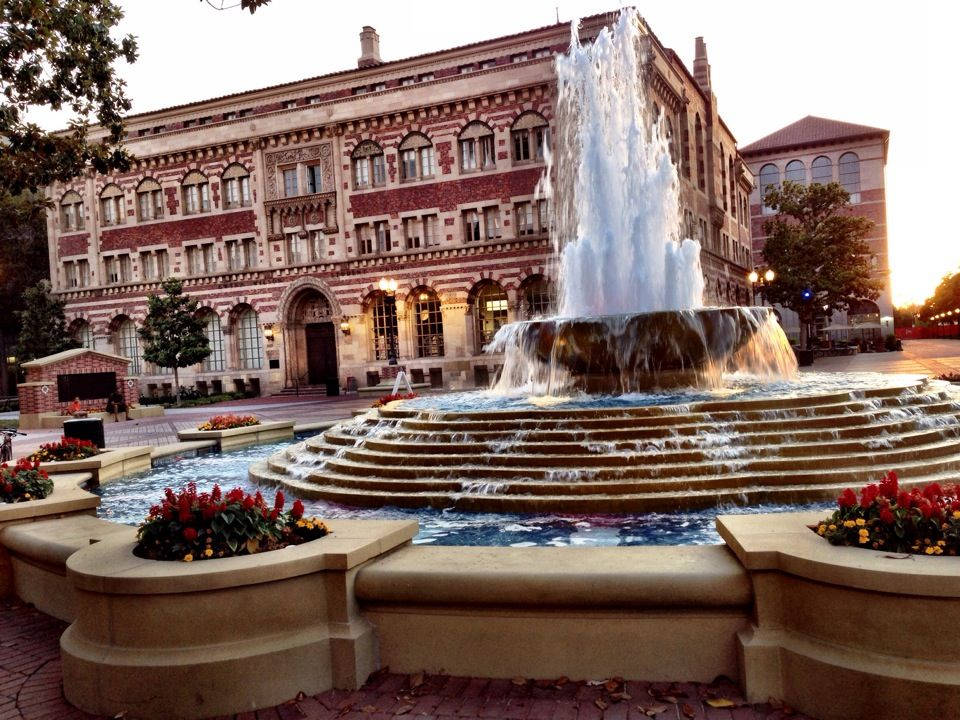 University Of Southern California Building Exterior Wallpaper