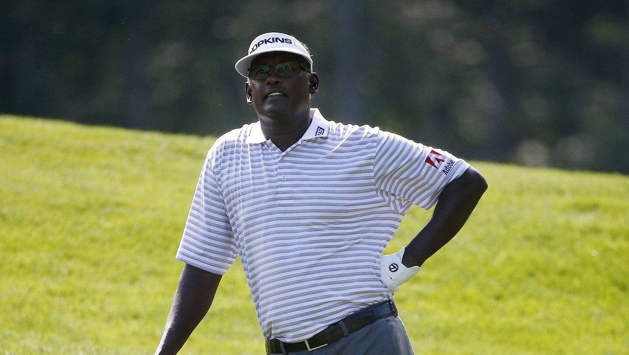 Vijay Singh In Striped Shirt Wallpaper