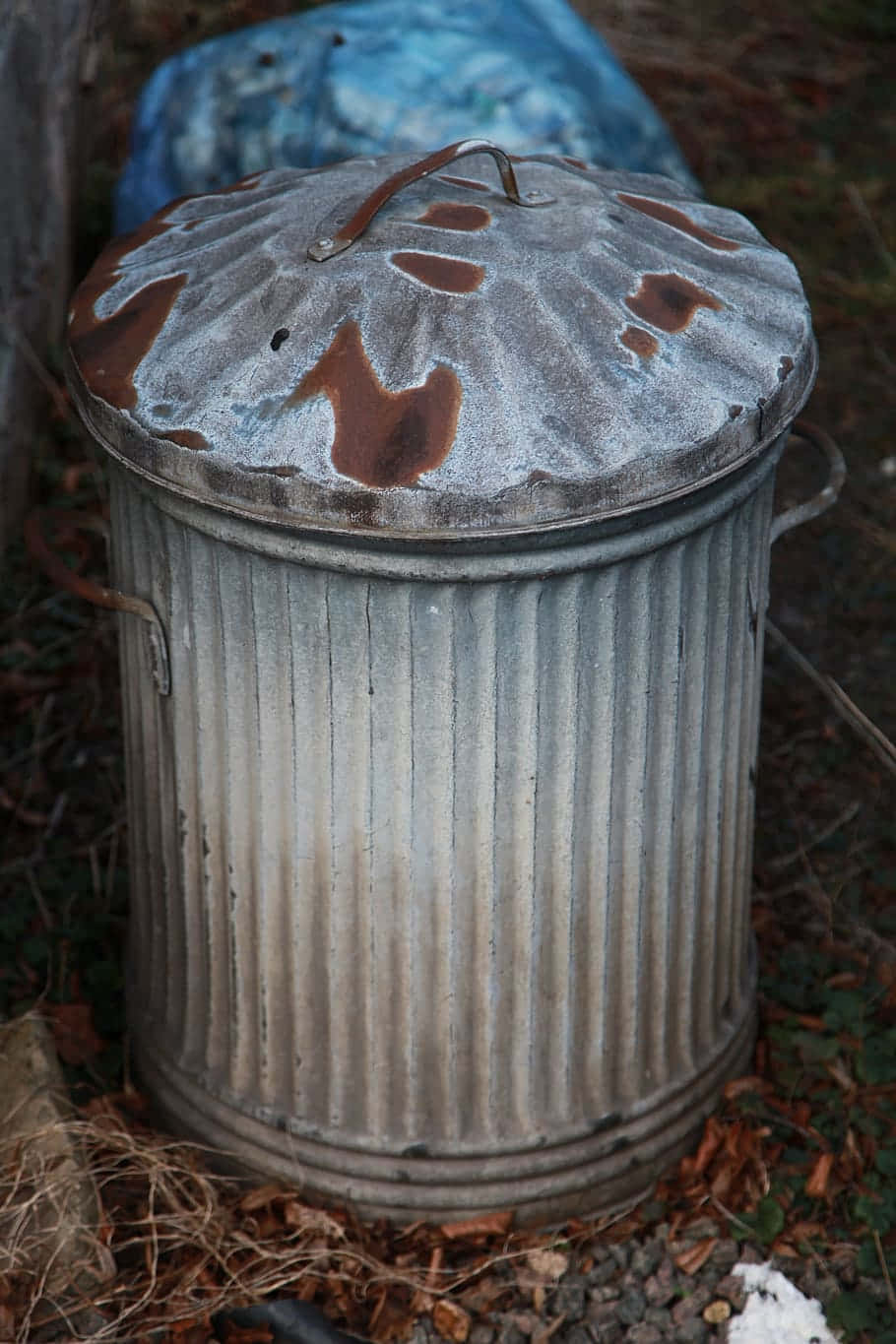 Vintage Galvanized Metal Trash Can Wallpaper