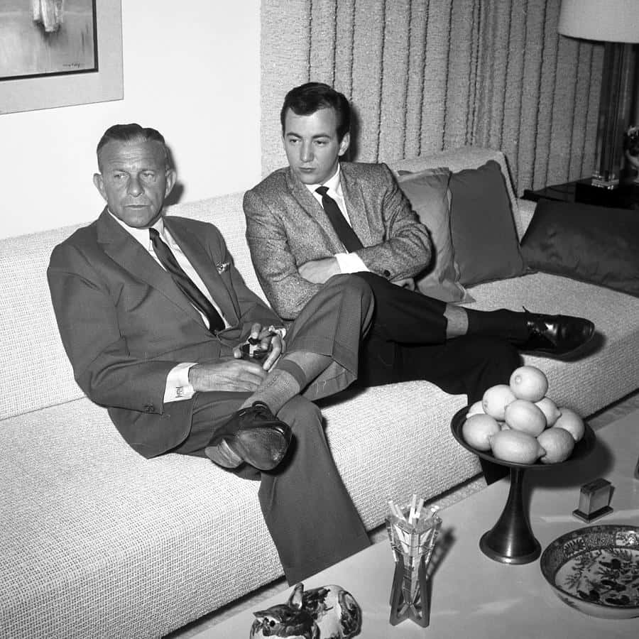 Vintage Photo Two Men Sofa Black White Wallpaper