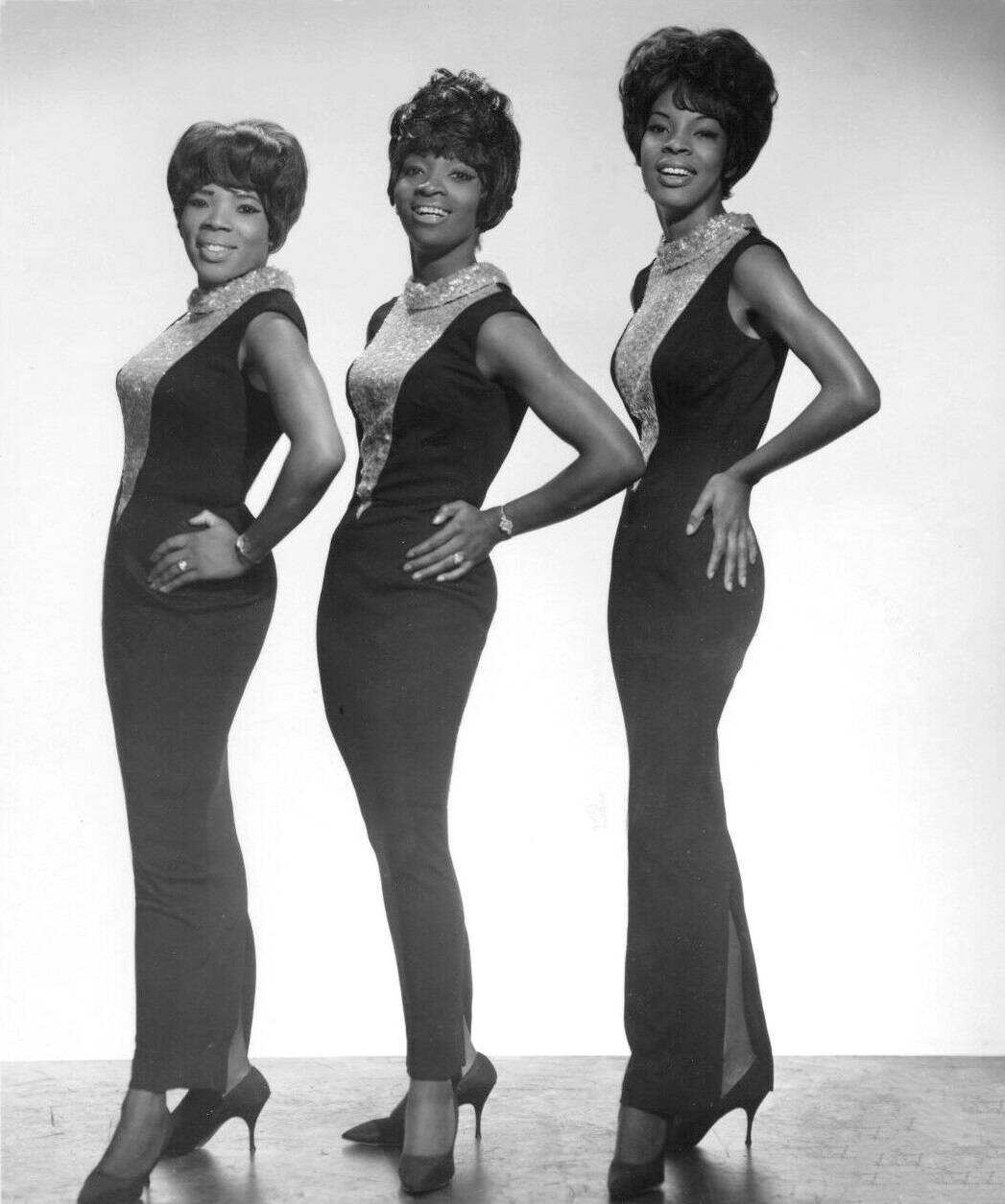 Vintage Shot Of Iconic Music Group Martha And The Vandellas Wallpaper