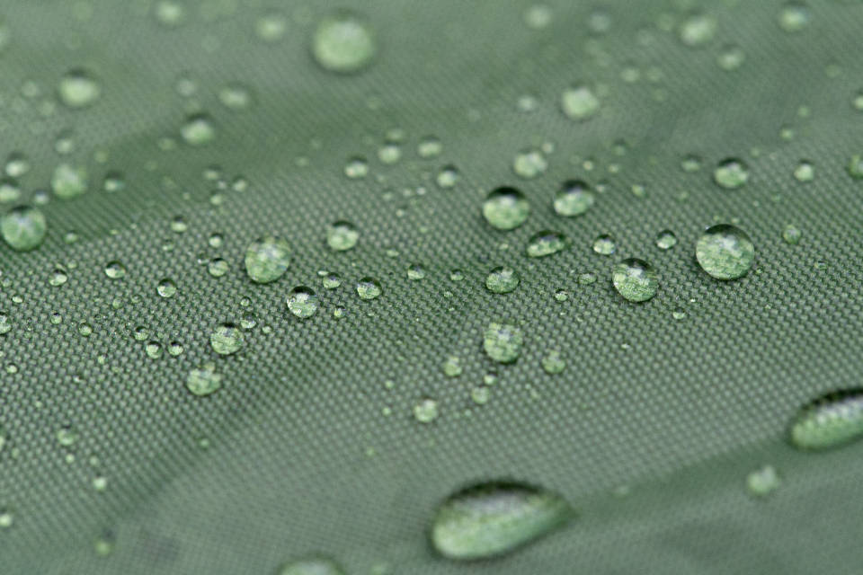 Water Droplets On Leaf Wallpaper