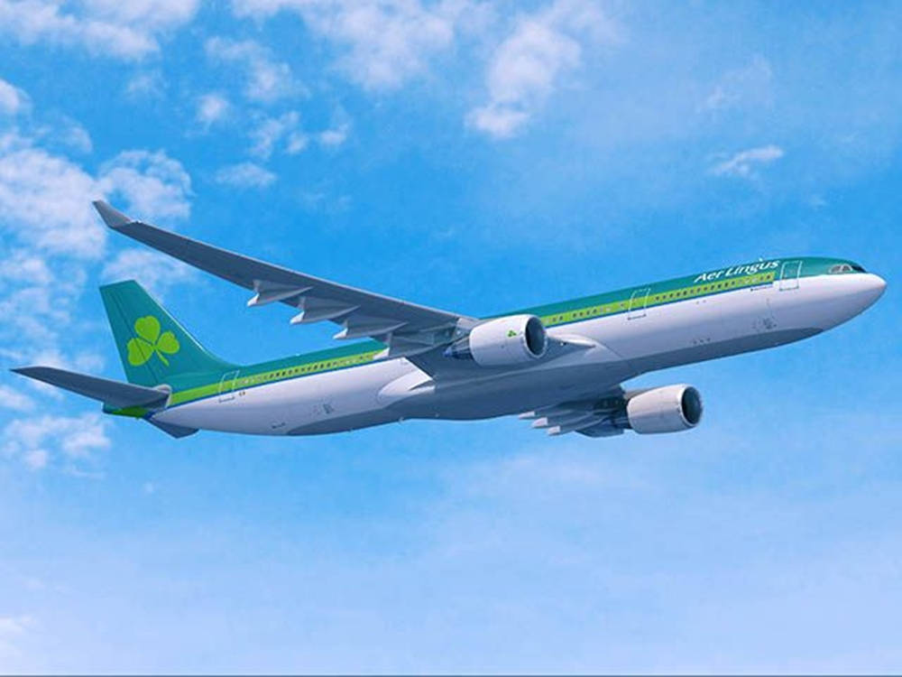 White And Green Aer Lingus Airplane Wallpaper