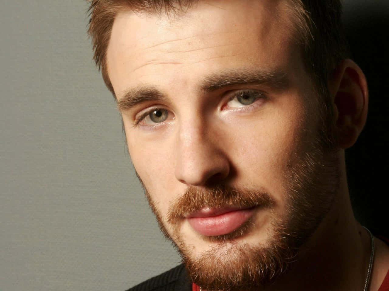 White Man Chris Evans Model Wallpaper