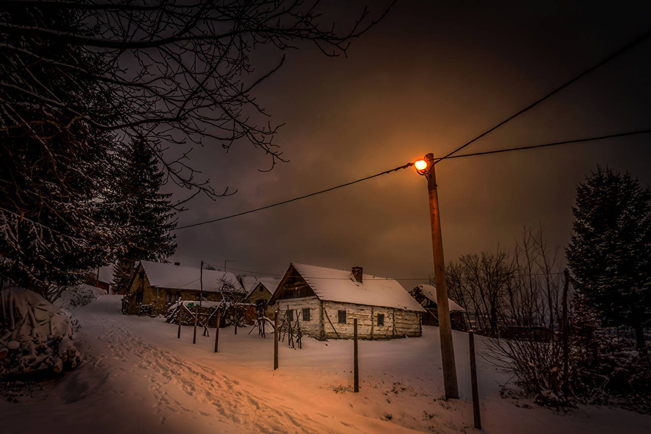 Winter Houses In The Night Wallpaper