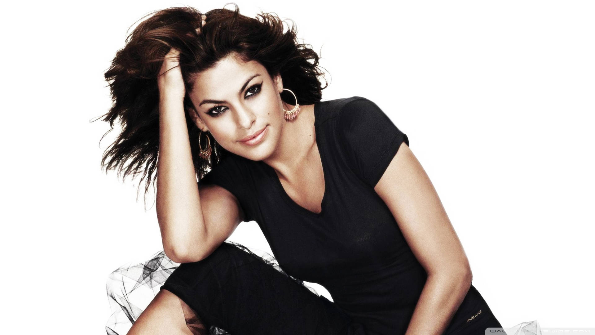 Download free Young Looking Eva Mendes Wallpaper - MrWallpaper.com