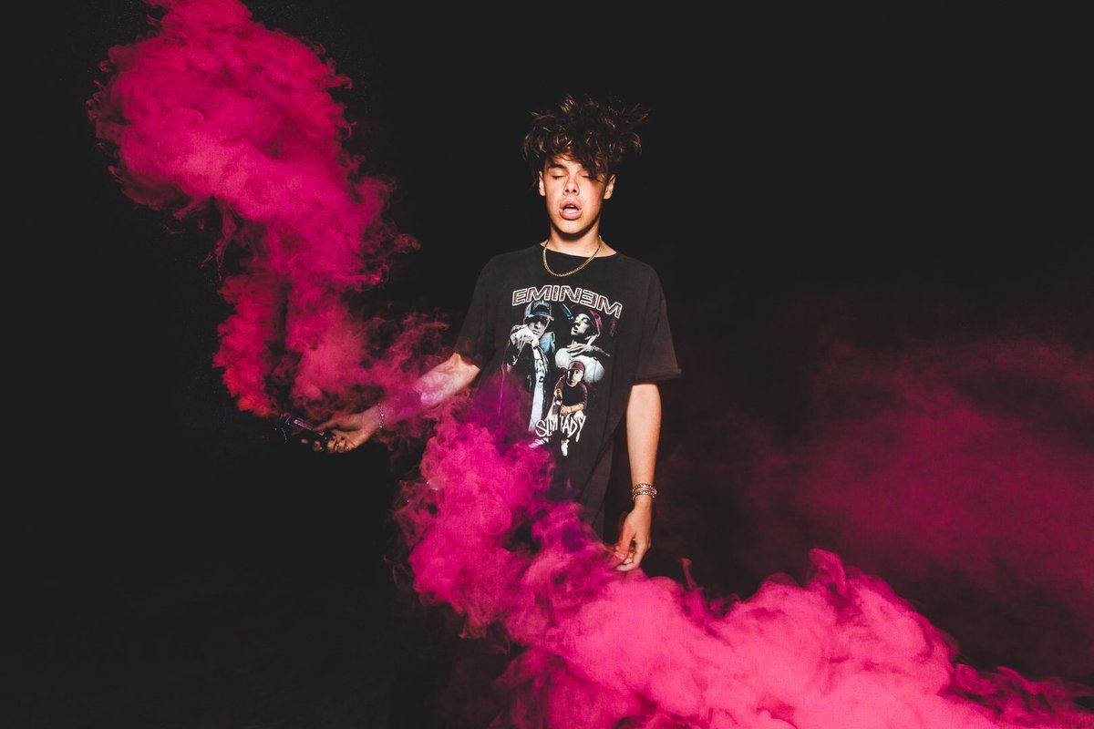 Yungblud Bright Pink Smoke Wallpaper