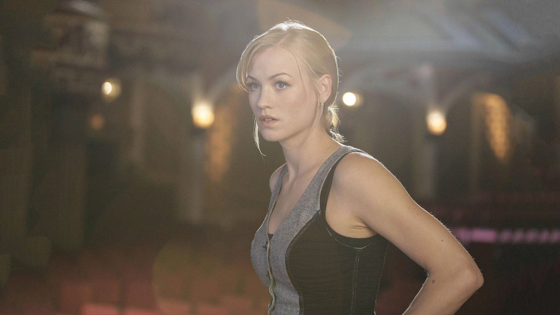 Download free Yvonne Strahovski In Theater Auditorium Wallpaper -  MrWallpaper.com