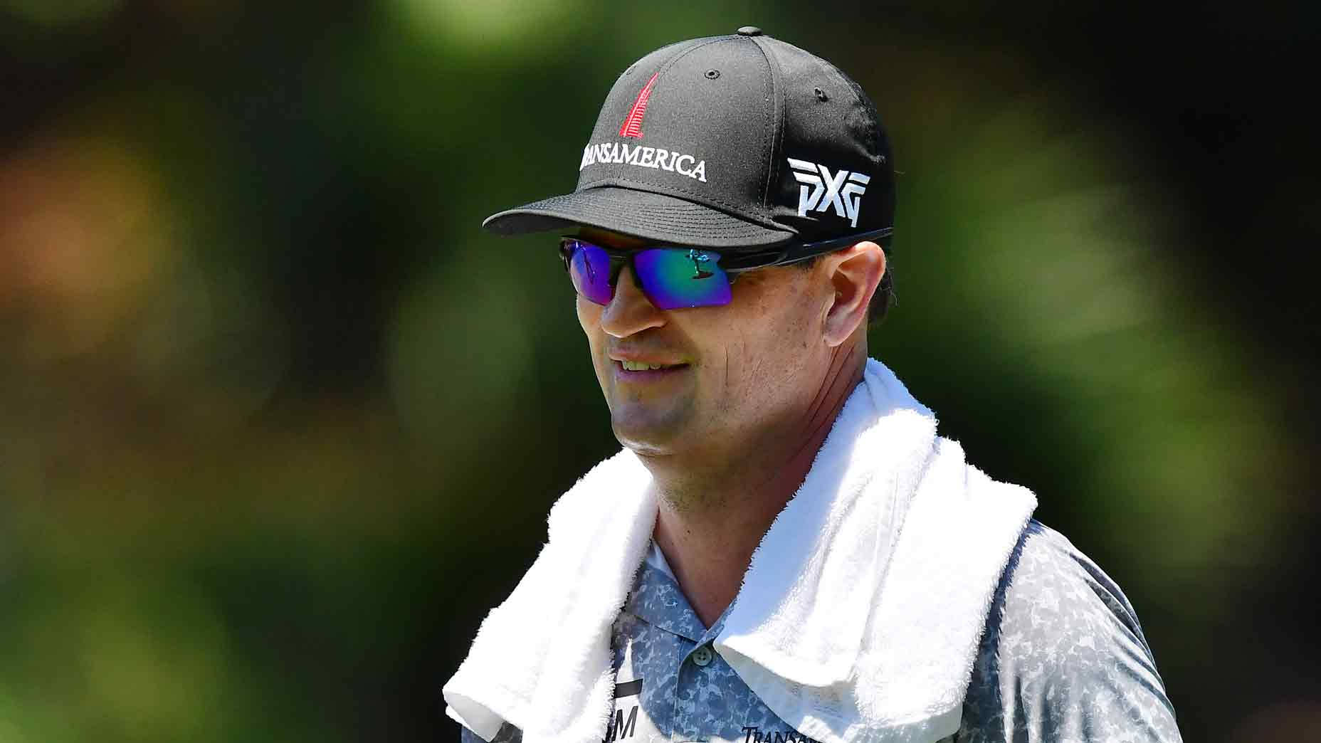 Zach Johnson Wearing A Cap Wallpaper