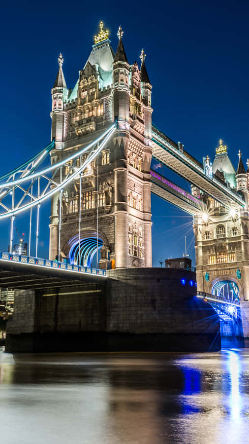 Arch Of Tower Bridge Wallpaper