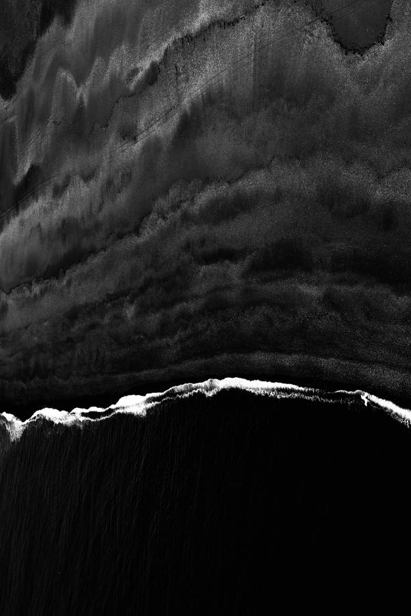 Black Aesthetic Ocean Waves wallpaper