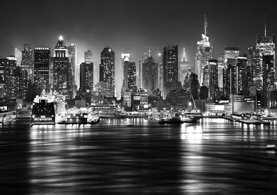 Black And White New York Captivating Night Perspective Wallpaper