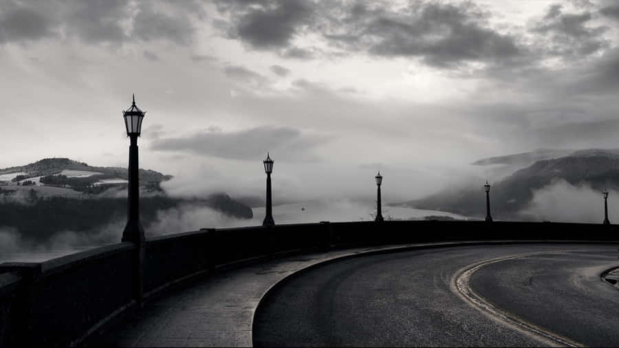 Black And White Pc Country Lamp Posts Wallpaper