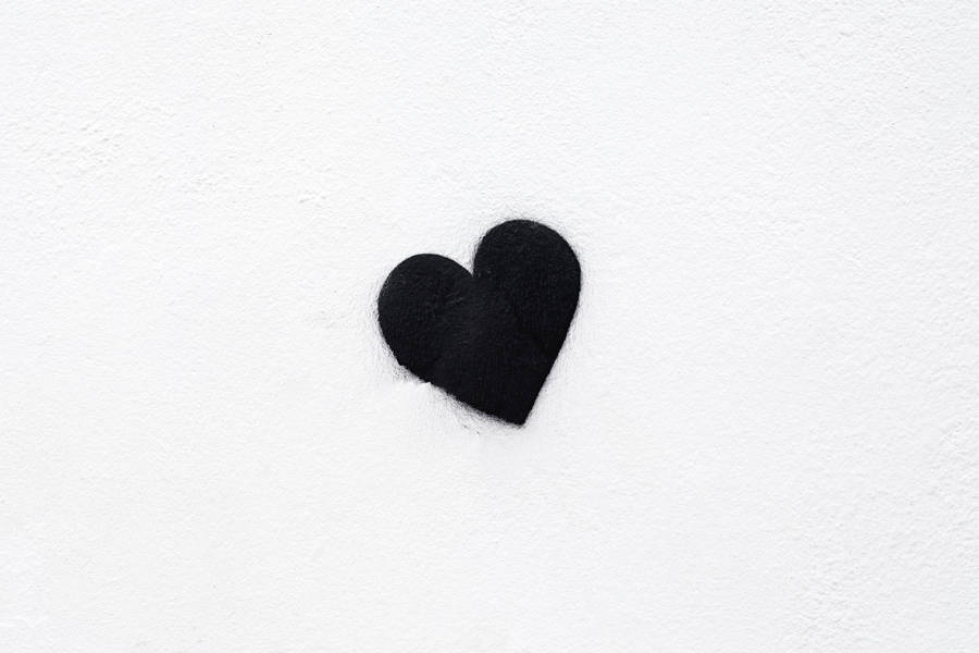 Black ink heart wallpaper